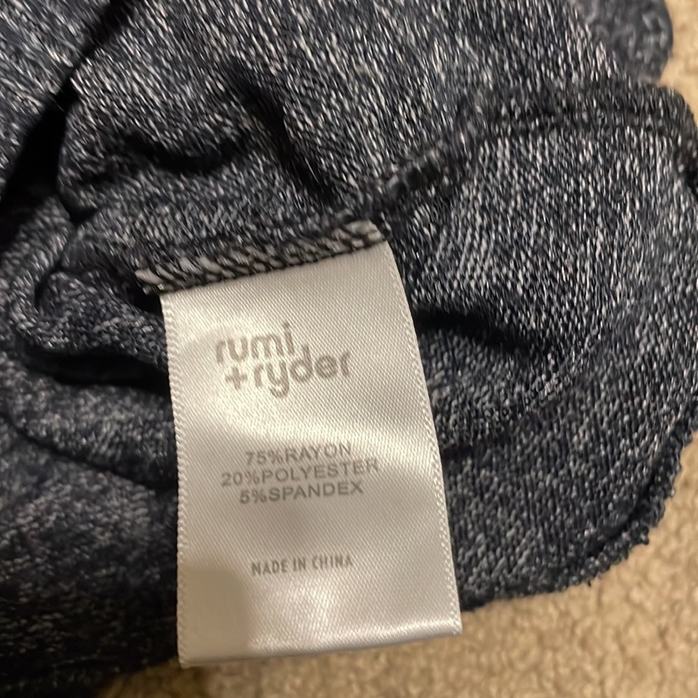 Dreamy Soft Lightweight Sweater - Picture 4 of 5